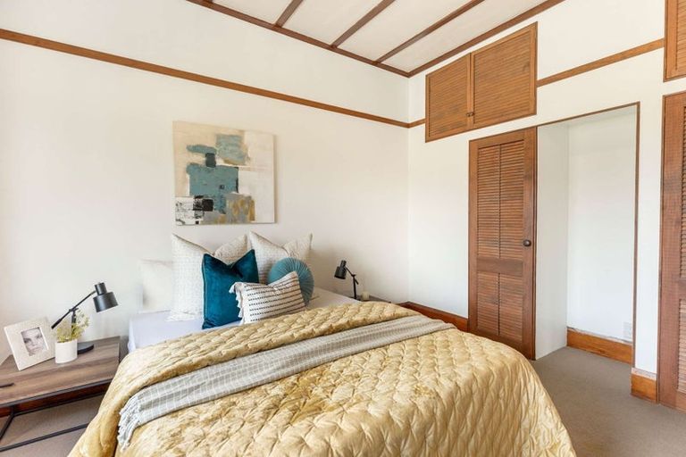 Photo of property in 11 Chelwood Street, Takaro, Palmerston North, 4412