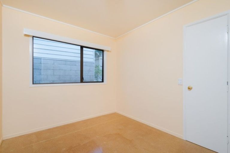 Photo of property in 19a Pisces Road, Glen Eden, Auckland, 0602