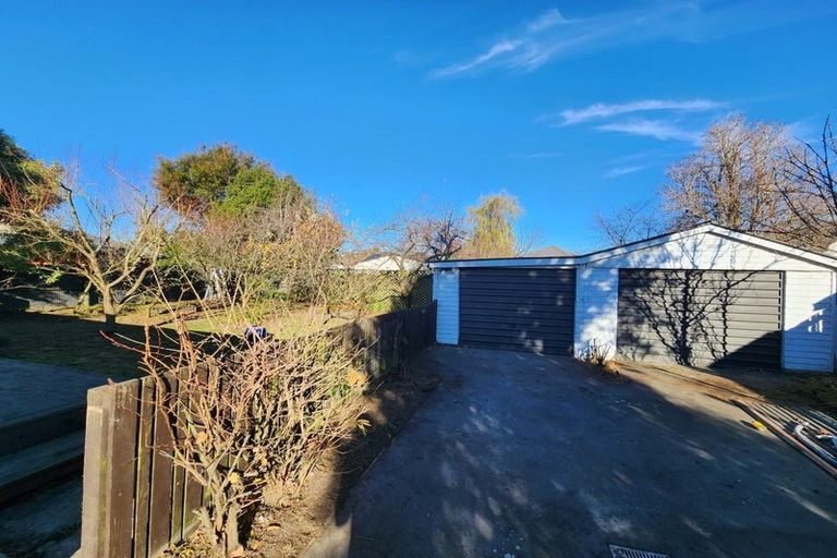 Photo of property in 19 Gainford Street, Avonhead, Christchurch, 8042
