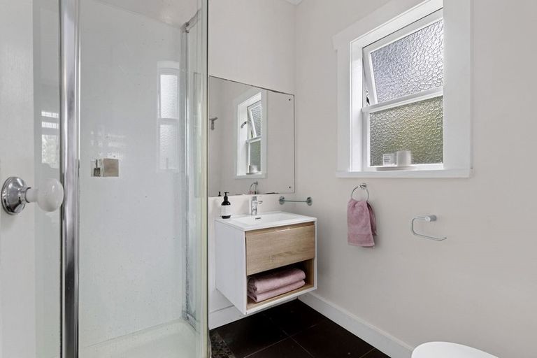 Photo of property in 926 Kahikatea Flat Road, Waitoki, Kaukapakapa, 0871