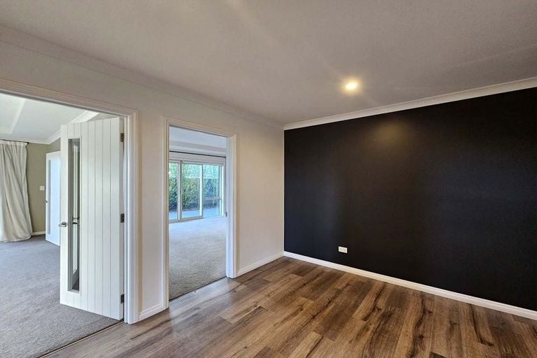 Photo of property in 18 Sterling Drive, Prebbleton, 7604