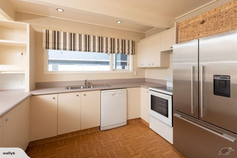 Photo of property in 15 Nagpur Terrace, Broadmeadows, Wellington, 6035