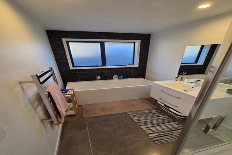 Photo of property in 29 Sycamore Grove, Lower Vogeltown, New Plymouth, 4310