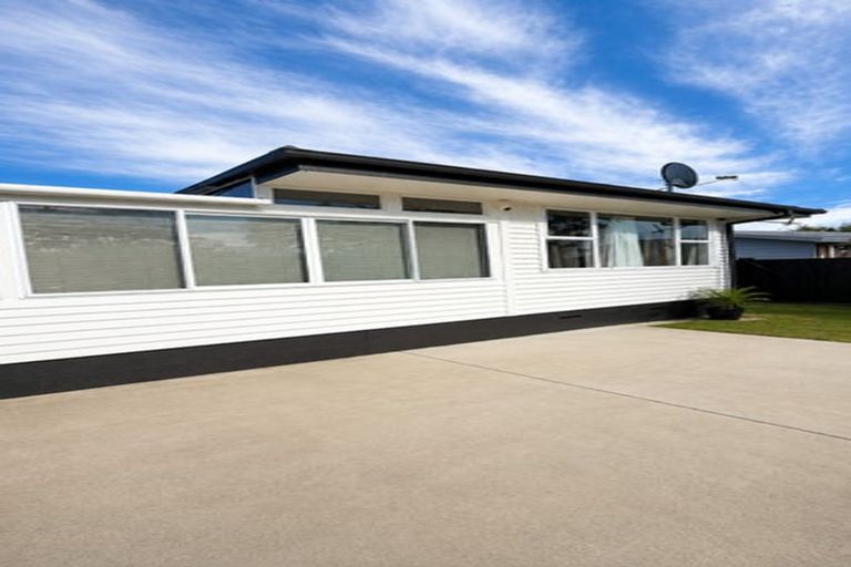 Photo of property in 2 Jeanette Street, Glenview, Hamilton, 3206