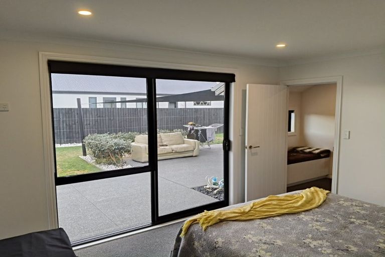 Photo of property in 28 Mcquillan Avenue, Woodend, 7610