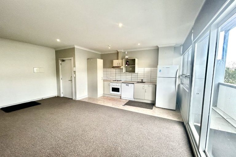 Photo of property in Mclean Towers, 1h/3 Shakespeare Road, Napier South, Napier, 4110