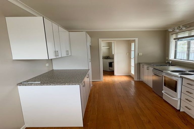 Photo of property in 3a Kelvin Road, Papakura, 2110