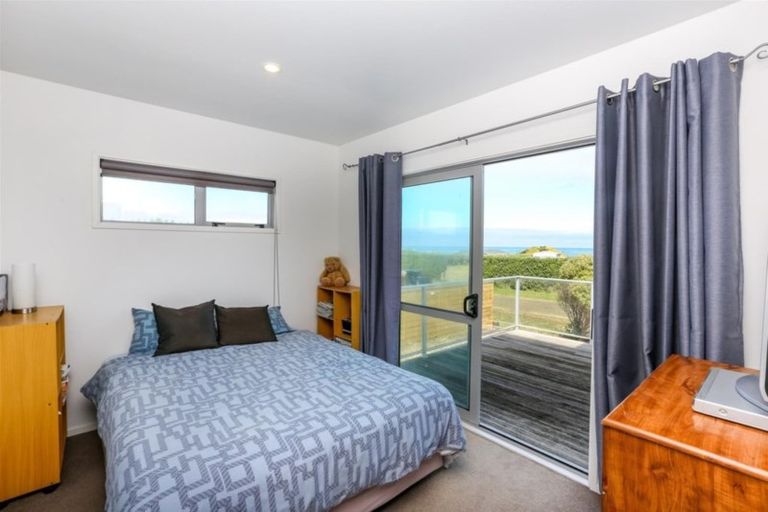 Photo of property in 50 Anglers Avenue, Warea, New Plymouth, 4381