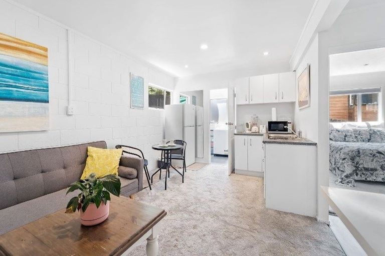 Photo of property in 591 Whangaparaoa Road, Stanmore Bay, Whangaparaoa, 0932