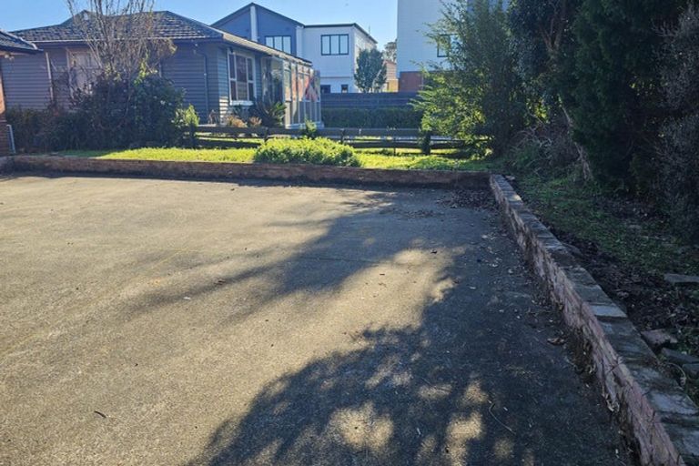 Photo of property in 144 Lincoln Road, Henderson, Auckland, 0610