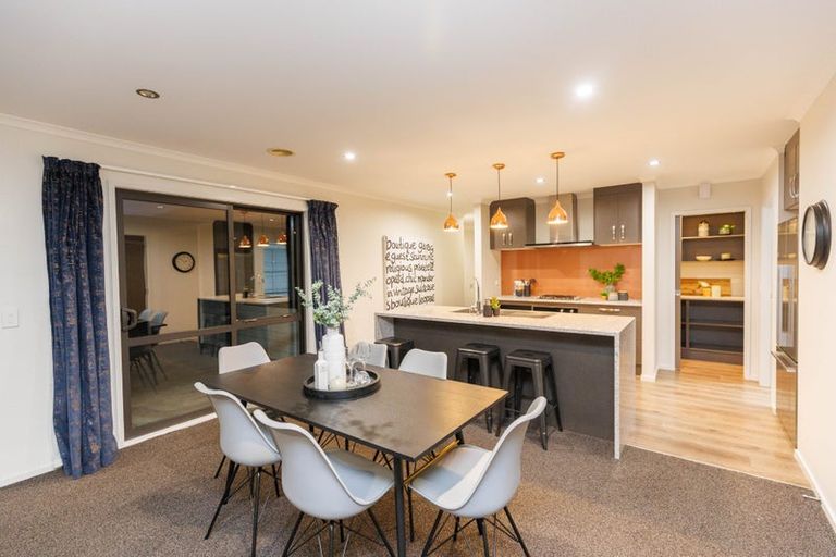 Photo of property in 115 Amesbury Drive, Churton Park, Wellington, 6037