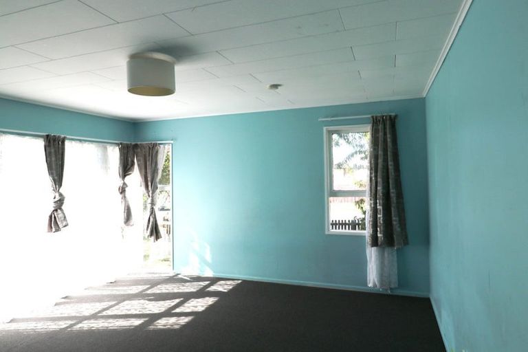 Photo of property in 2 Mervan Street, Mangere East, Auckland, 2024