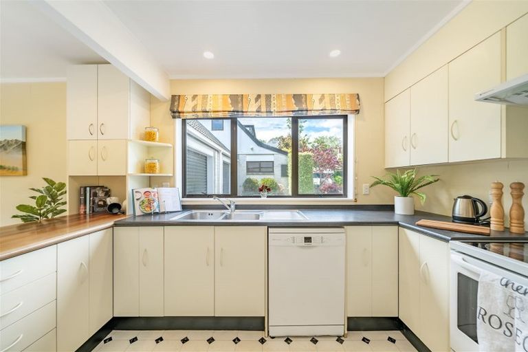 Photo of property in 31b Chatsworth Road, Silverstream, Upper Hutt, 5019