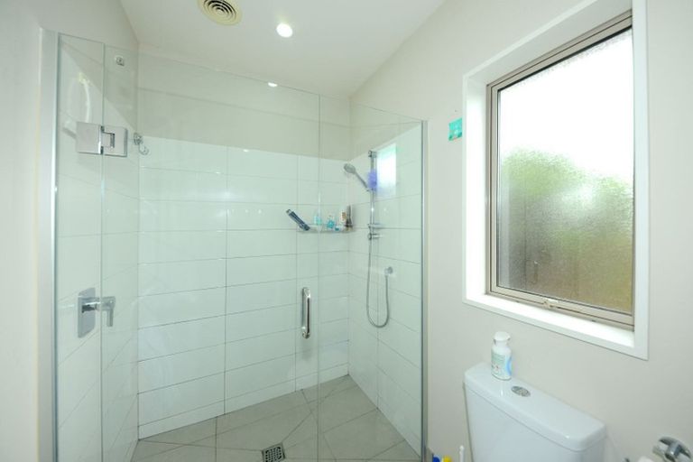 Photo of property in 10 Saint Florian Place, Woolston, Christchurch, 8062