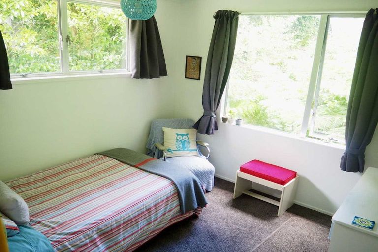 Photo of property in 9 Langley Place, Raglan, 3225