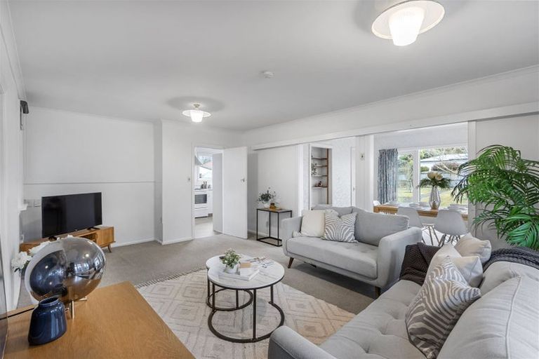 Photo of property in 26 Barnes Road, Redwood, Christchurch, 8051