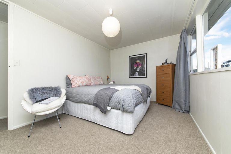 Photo of property in 14 Great North Road, Riverhead, 0820