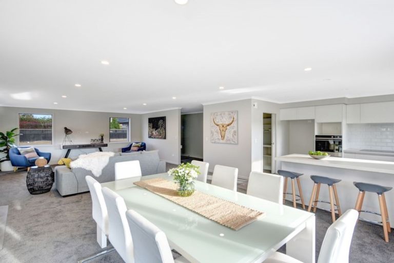 Photo of property in 32 Huntly Road, Outram, 9019