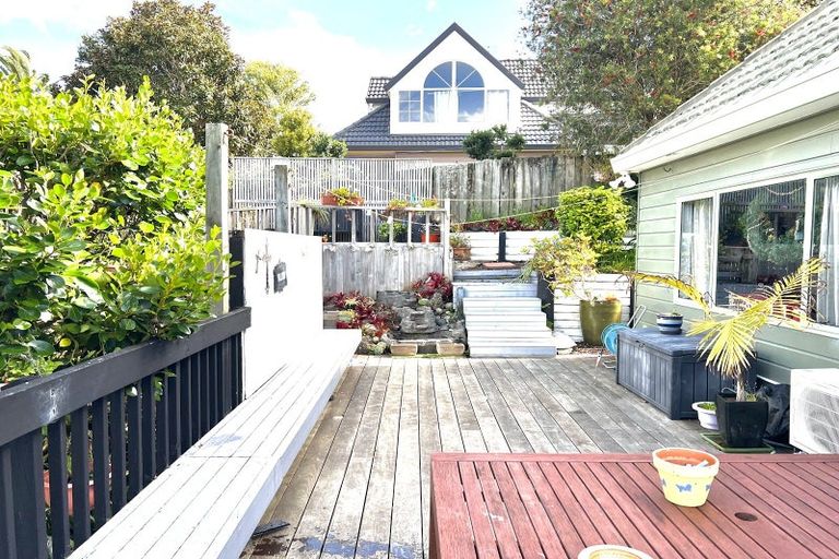 Photo of property in 1/3 Pelican Lane, Unsworth Heights, Auckland, 0632