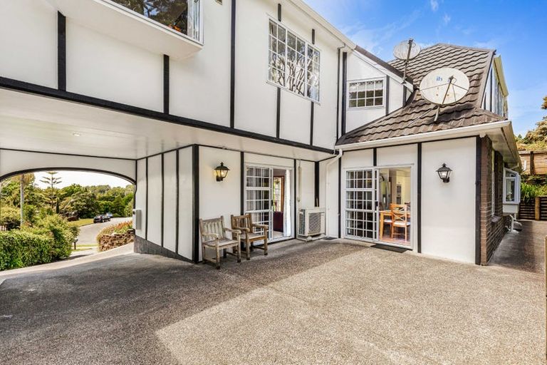 Photo of property in 31 Laingfield Terrace, Laingholm, Auckland, 0604