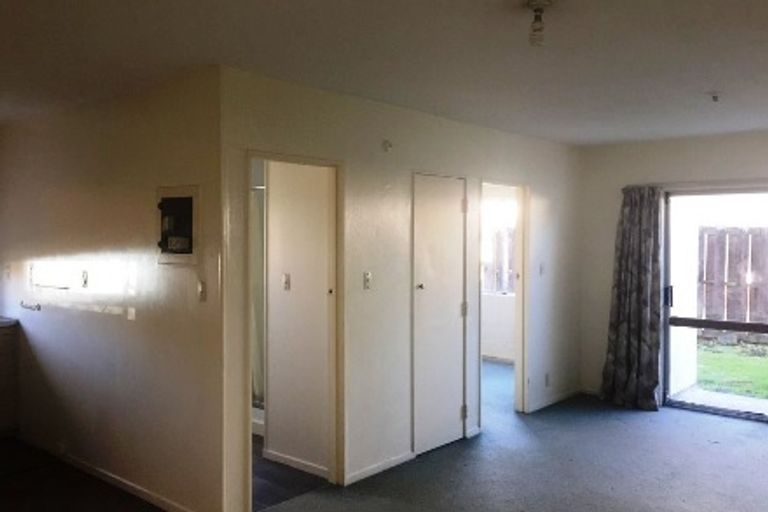 Photo of property in 2/25 Wellington Street, Papakura, 2110