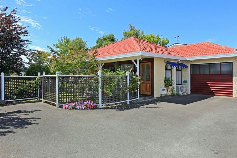 Photo of property in 3/33 Avondale Road, Taradale, Napier, 4112