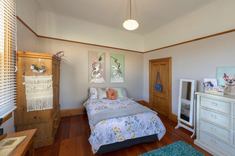 Photo of property in 25 Helston Road, Johnsonville, Wellington, 6037