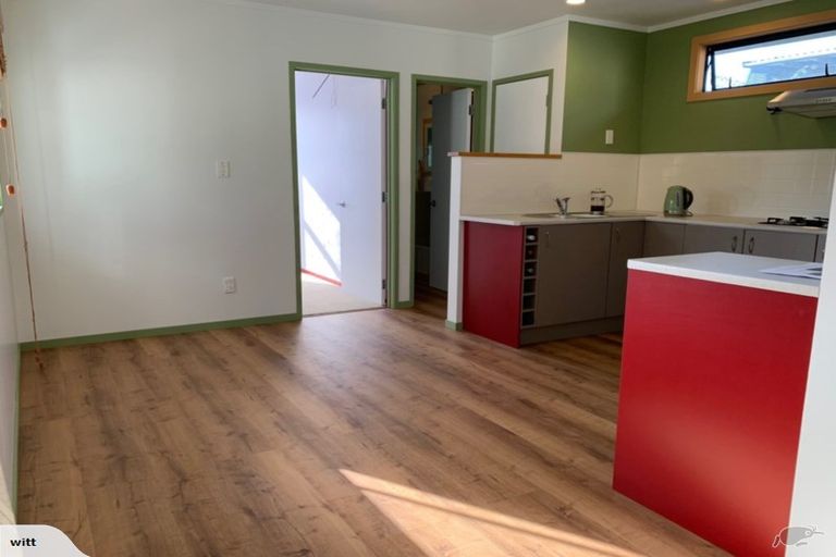 Photo of property in 1/645 Swanson Road, Swanson, Auckland, 0612