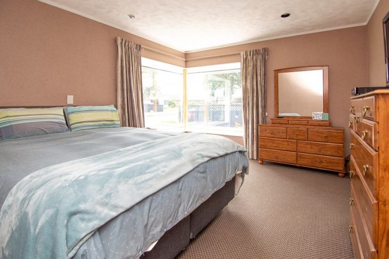 Photo of property in 115 Amberley Avenue, Highbury, Palmerston North, 4412
