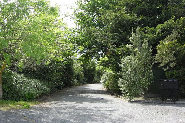 Photo of property in 13 Harrod Place, Rangiora, 7400