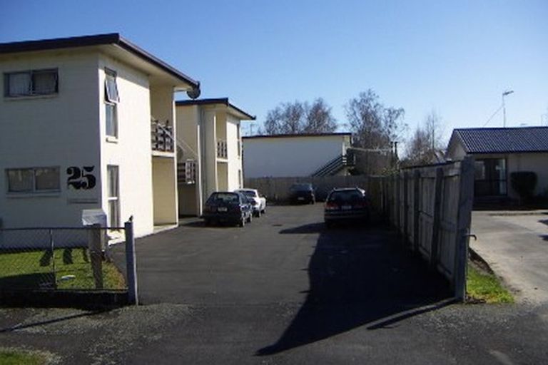 Photo of property in 2/25 Wellington Street, Papakura, 2110