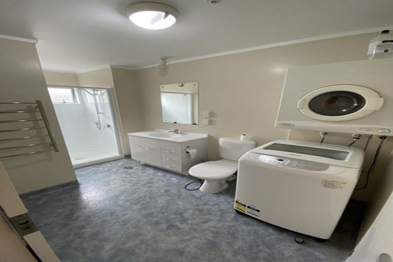 Photo of property in 11/3 Kelvin Grove, Te Aro, Wellington, 6011