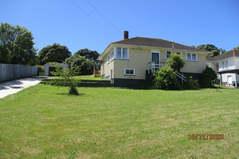 Photo of property in 62 Chaffey Crescent, Titahi Bay, Porirua, 5022