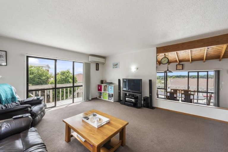 Photo of property in 27 Northview Lane, Nawton, Hamilton, 3200