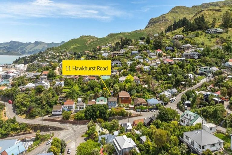 Photo of property in 11 Hawkhurst Road, Lyttelton, 8082