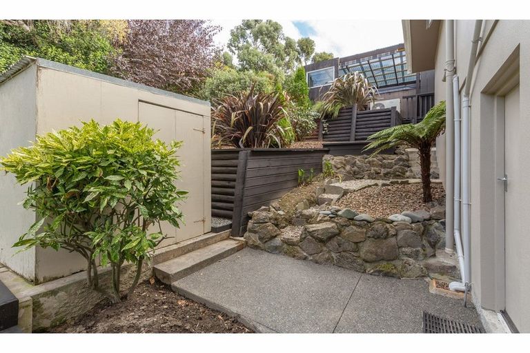 Photo of property in 7 Dalefield Drive, Cashmere, Christchurch, 8022