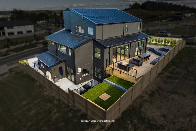 Photo of property in 20 Kikorangi Drive, Wainui, 0992