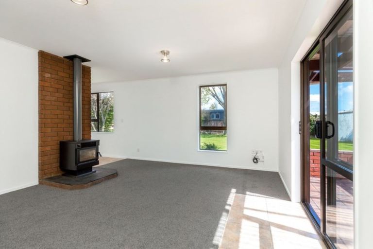 Photo of property in 15 Washington Crescent, Redwoodtown, Blenheim, 7201