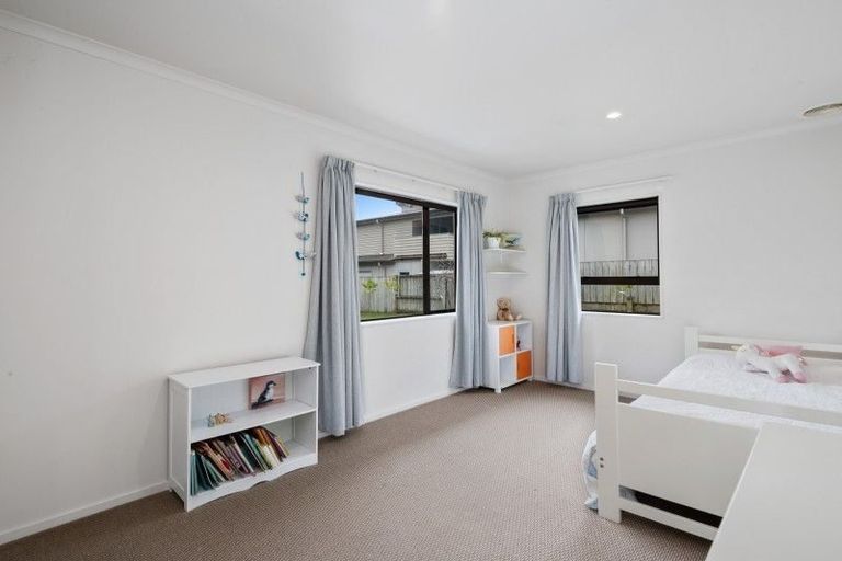 Photo of property in 1 Botanical Heights Drive, Waipahihi, Taupo, 3330