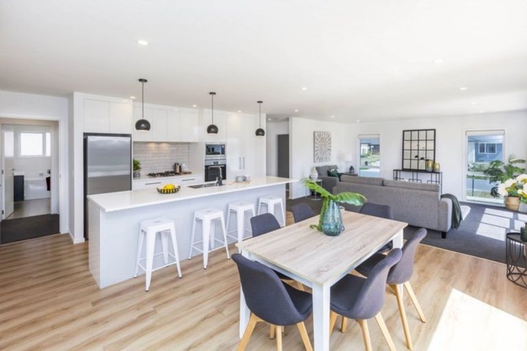 Photo of property in 4 Te Punga Road, Wallaceville, Upper Hutt, 5018