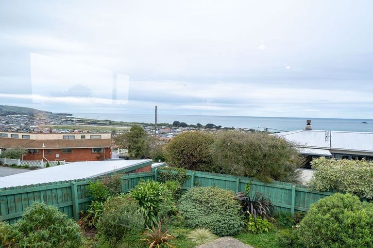 Photo of property in 14 Winston Place, Kew, Dunedin, 9012