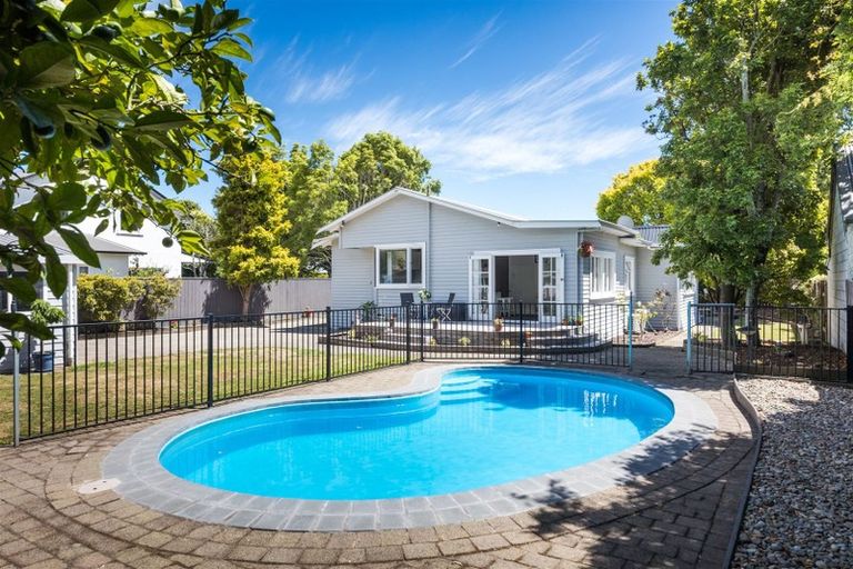 Photo of property in 42 Te Awe Awe Street, Hokowhitu, Palmerston North, 4410
