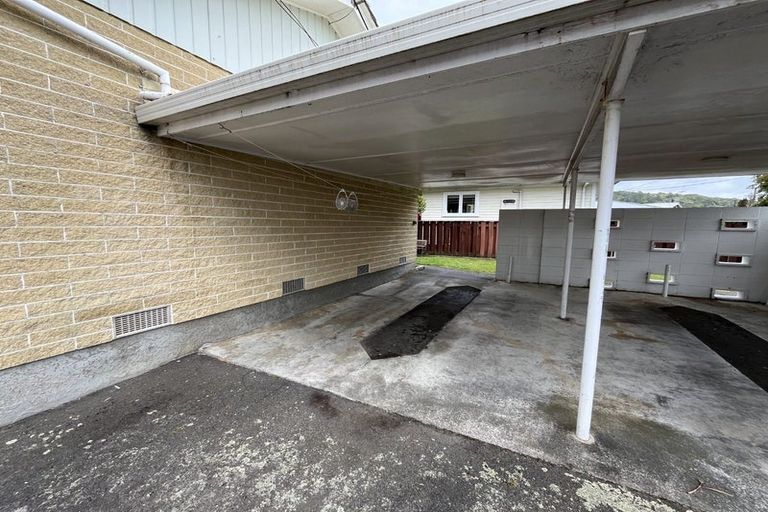 Photo of property in 11a Karamu Crescent, Wainuiomata, Lower Hutt, 5014