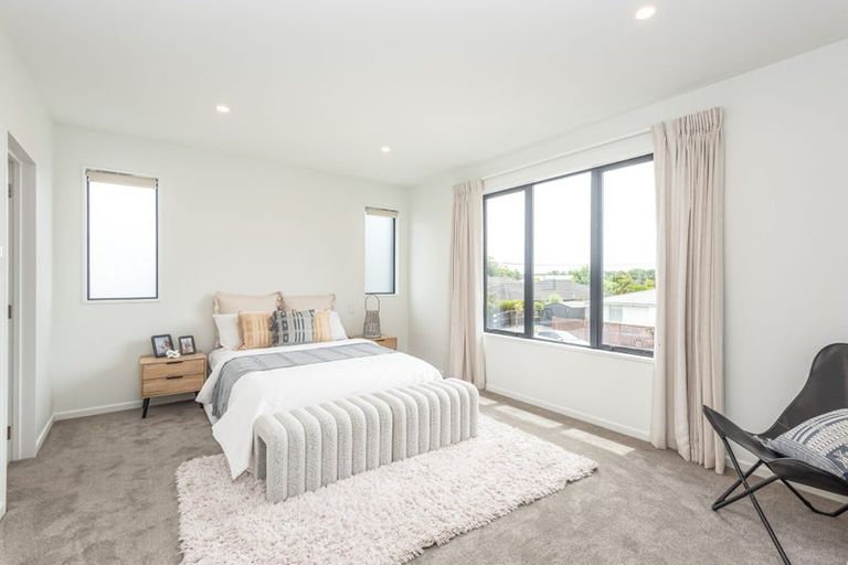 Photo of property in 210 Edgeware Road, Edgeware, Christchurch, 8013