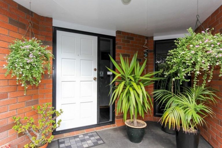 Photo of property in 157a Heta Road, Highlands Park, New Plymouth, 4312