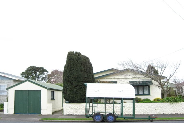 Photo of property in 10 Princes Street, Fitzroy, New Plymouth, 4312