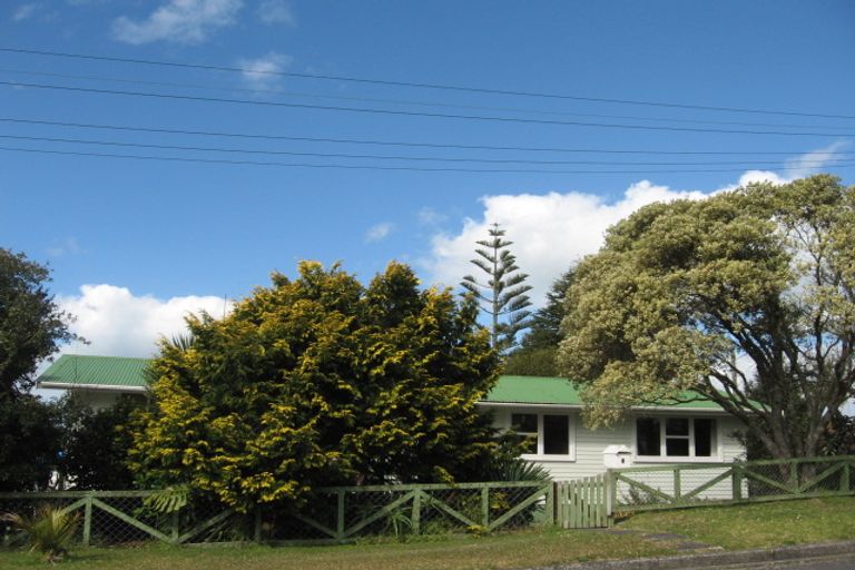 Photo of property in 2 Nikau Place, Parahaki, Whangarei, 0112