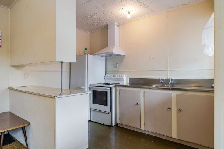 Photo of property in 75a Heretaunga Street, Palmerston North, 4414