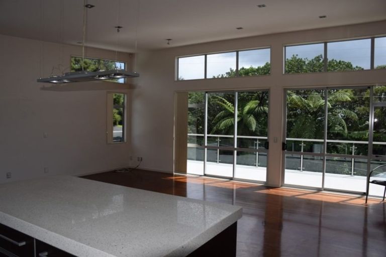 Photo of property in 37 Welsh Hills Road, Swanson, Auckland, 0614