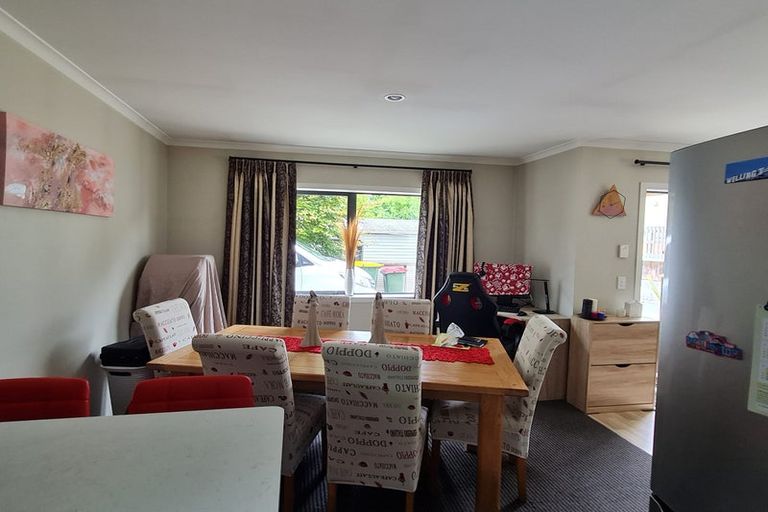 Photo of property in 38 Mcdougall Grove, Haywards, Lower Hutt, 5018